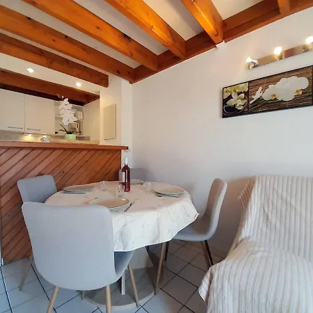 Villa Maison 3 Pieces Avec Terrasse A 200m De La Du Men Du - - Fr-1-477-104 *
